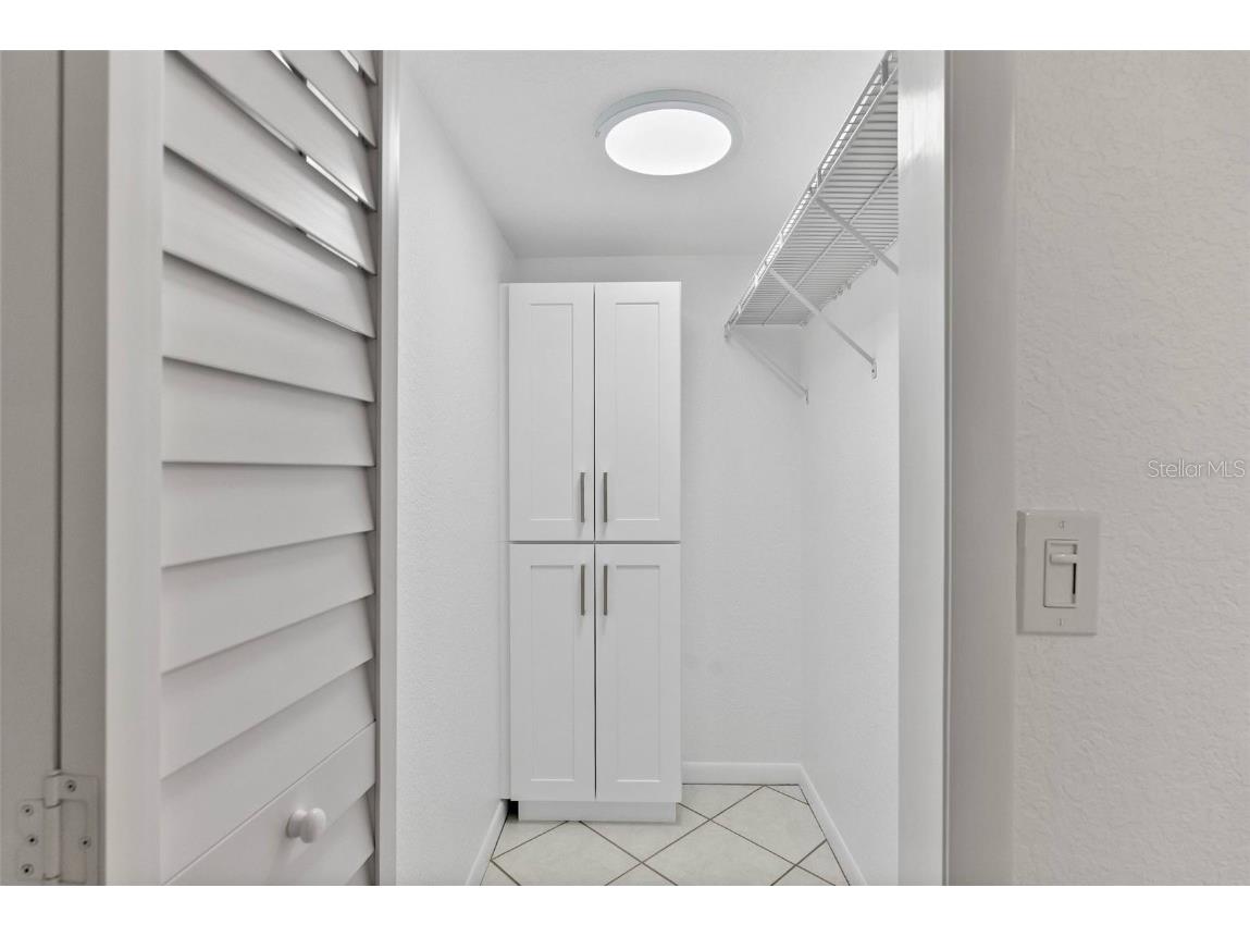 209 NE Lincoln Circle N #105 Saint Petersburg FL 33702 TB8358166 image14