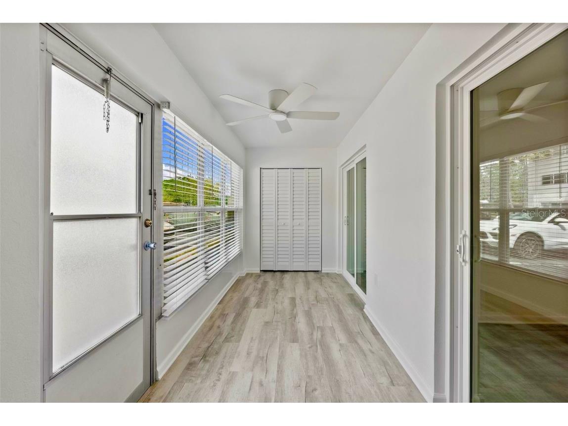 209 NE Lincoln Circle N #105 Saint Petersburg FL 33702 TB8358166 image20