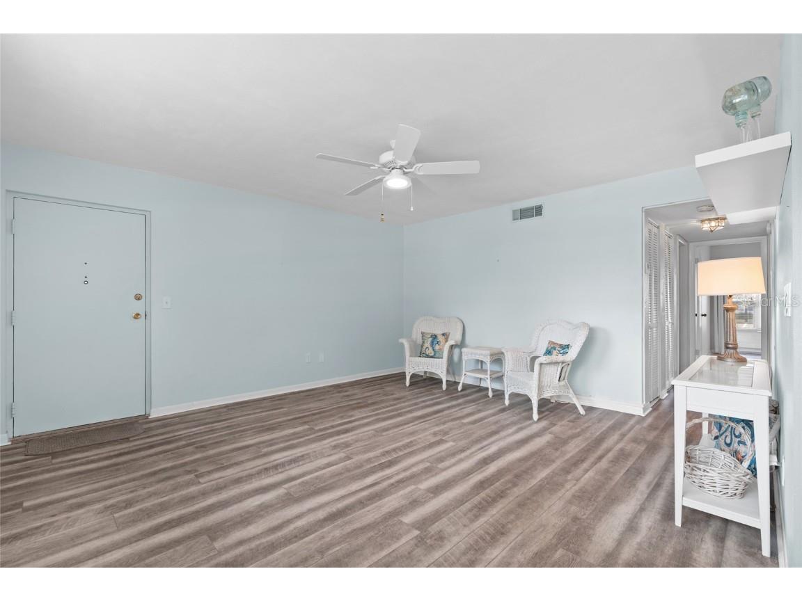 209 NE Lincoln Circle N #109 Saint Petersburg FL 33702 TB8429515 image21