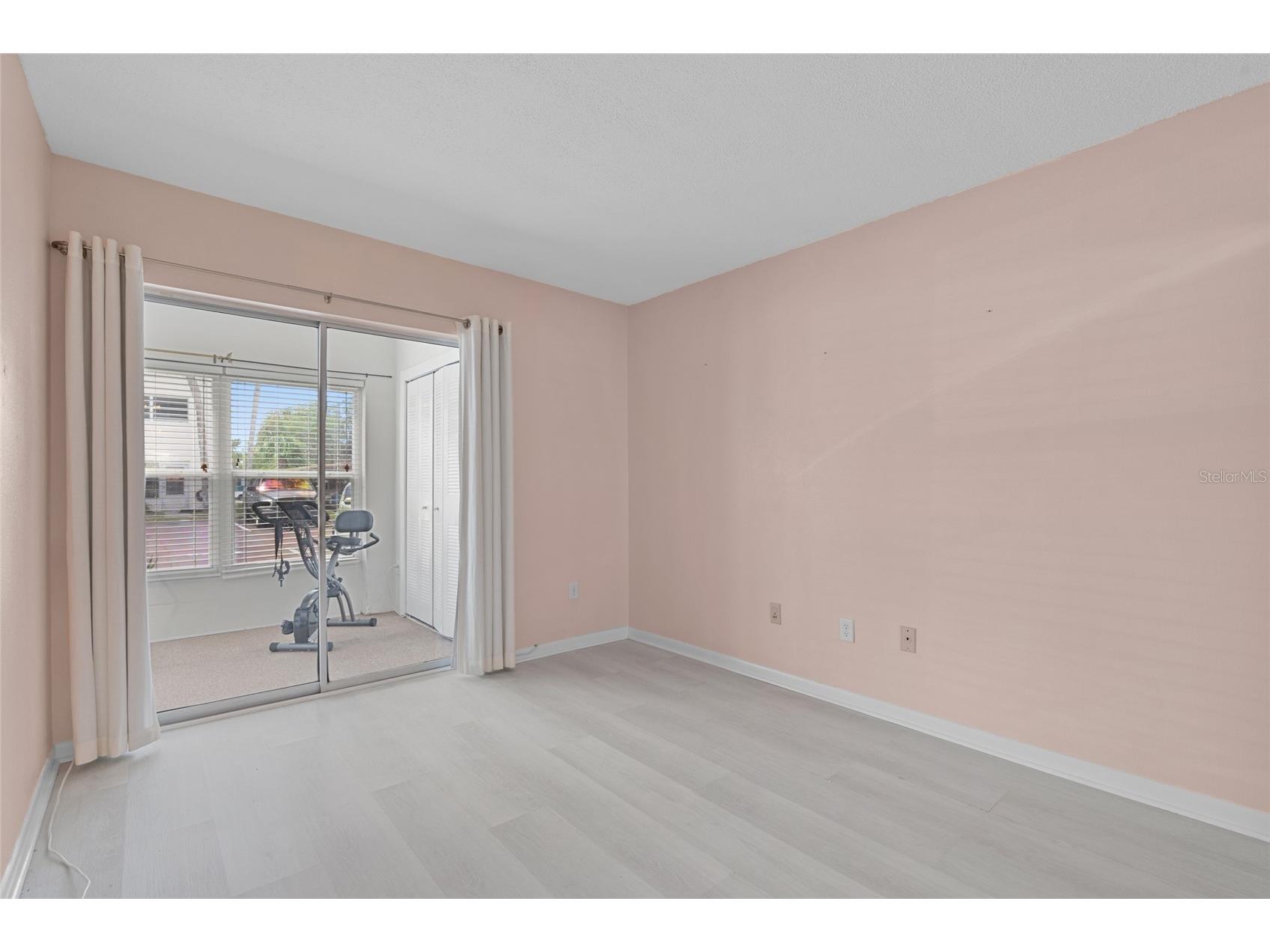 209 NE Lincoln Circle N #109 Saint Petersburg FL 33702 TB8494786 image16