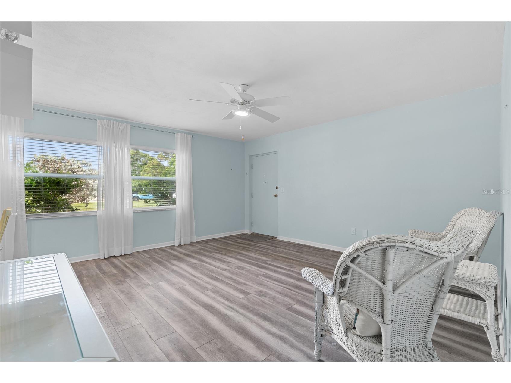 209 NE Lincoln Circle N #109 Saint Petersburg FL 33702 TB8494786 image5