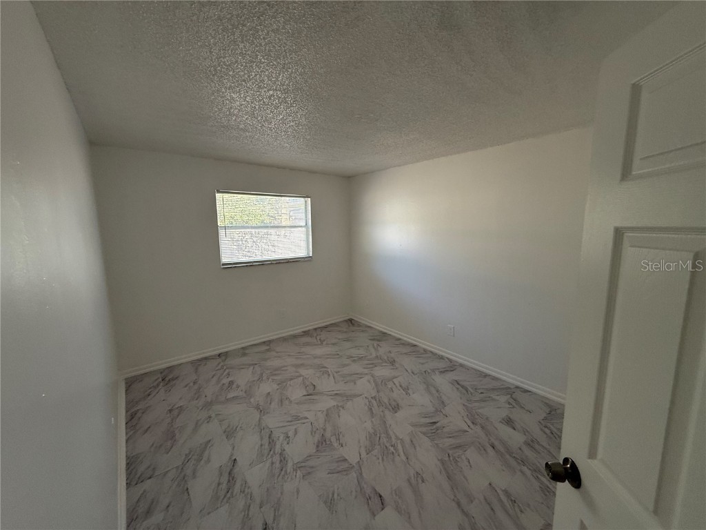 209 NW Jefferson Circle N #10 Saint Petersburg FL 33702 TB8452605 image7