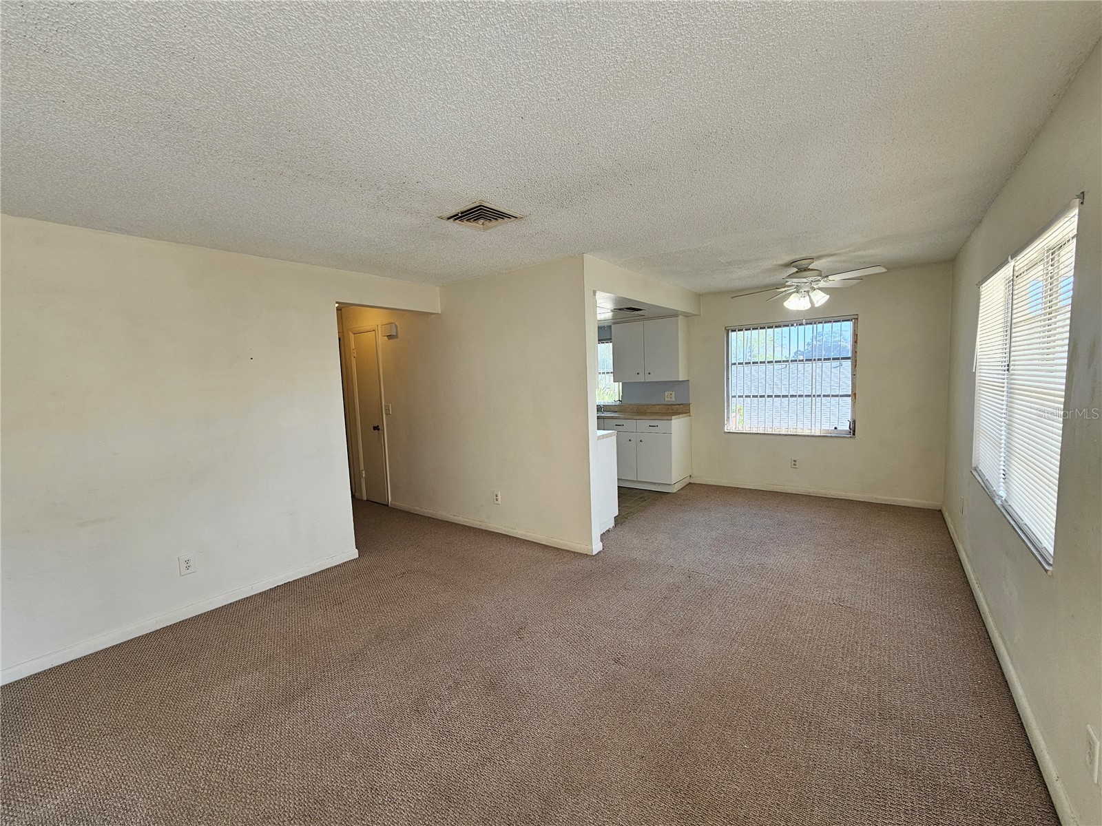 209 NW Jefferson Circle N #15 Saint Petersburg FL 33702 TB8508892 image4