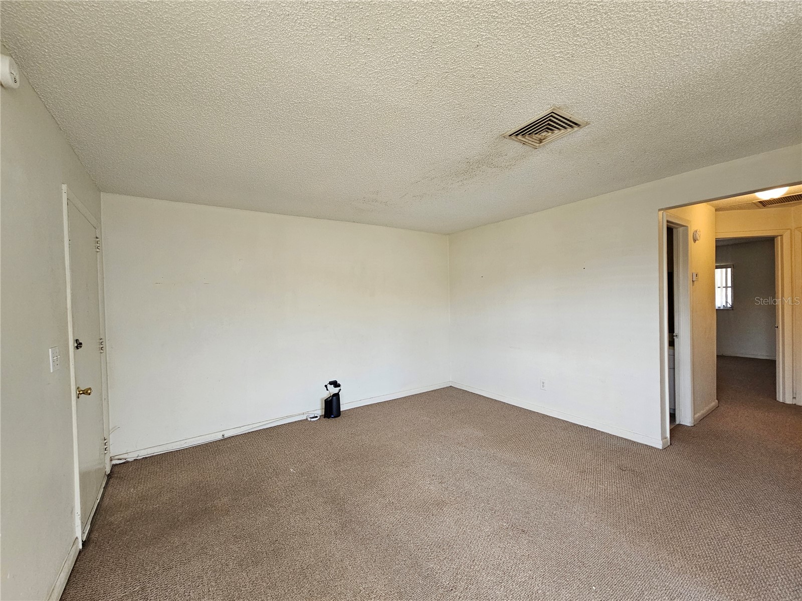 209 NW Jefferson Circle N #15 Saint Petersburg FL 33702 TB8508892 image6