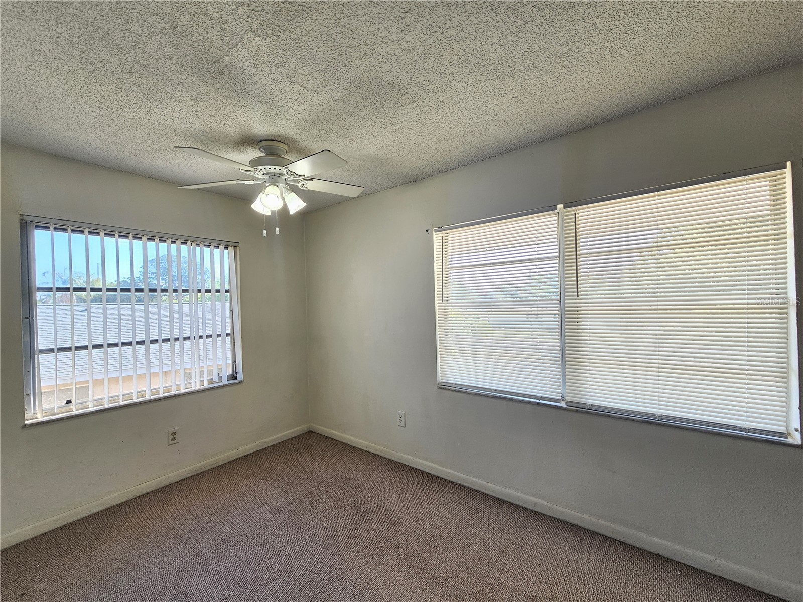 209 NW Jefferson Circle N #15 Saint Petersburg FL 33702 TB8508892 image7