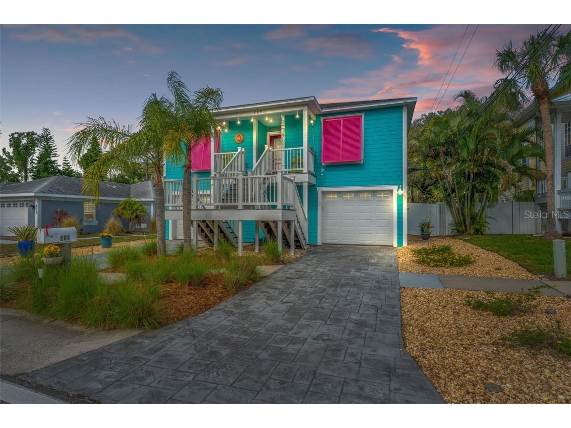 209 Orange Street N Palm Harbor FL 34683 U8238041 image1