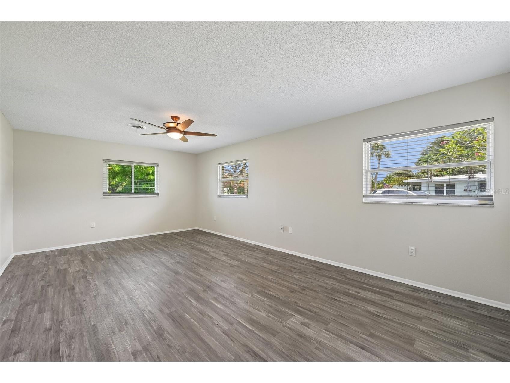 209 Palm Avenue Nokomis FL 34275 TB8502283 image16