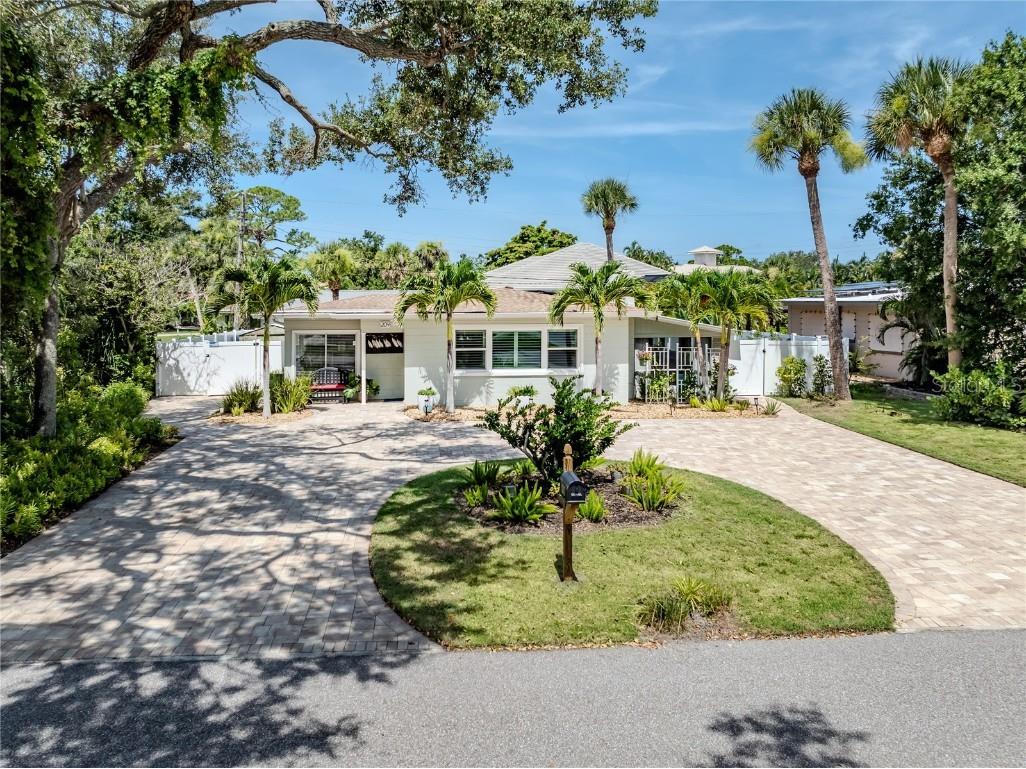 209 Park Boulevard N Venice FL 34285 N6139605 image1