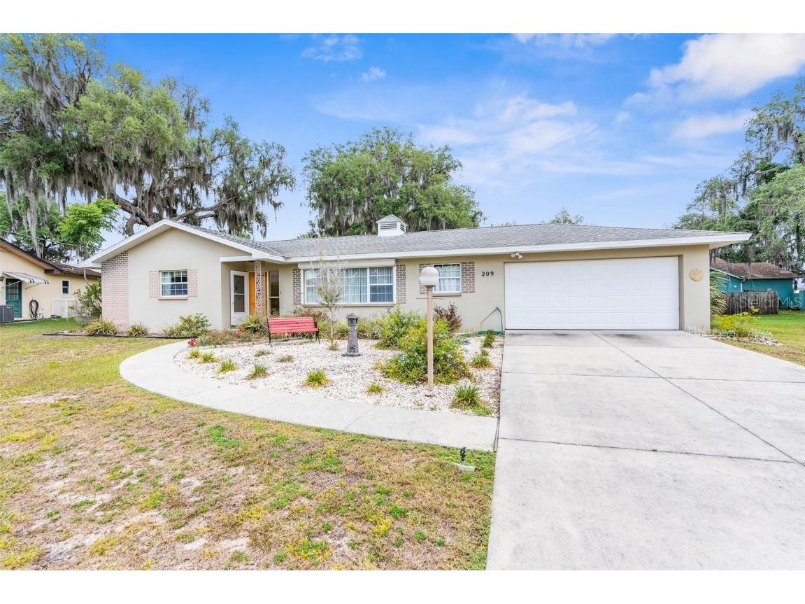 209 S Ebb Way Inverness FL 34450 W7864389 image1