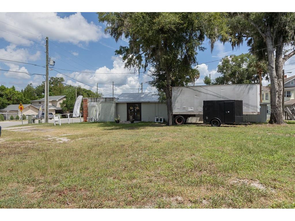 209 S Florida Avenue Deland FL 32720 V4944149 image23