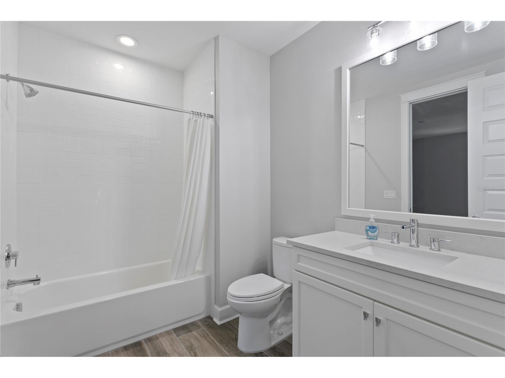 209 S Shore Crest Drive Tampa FL 33609 TB8515369 image50