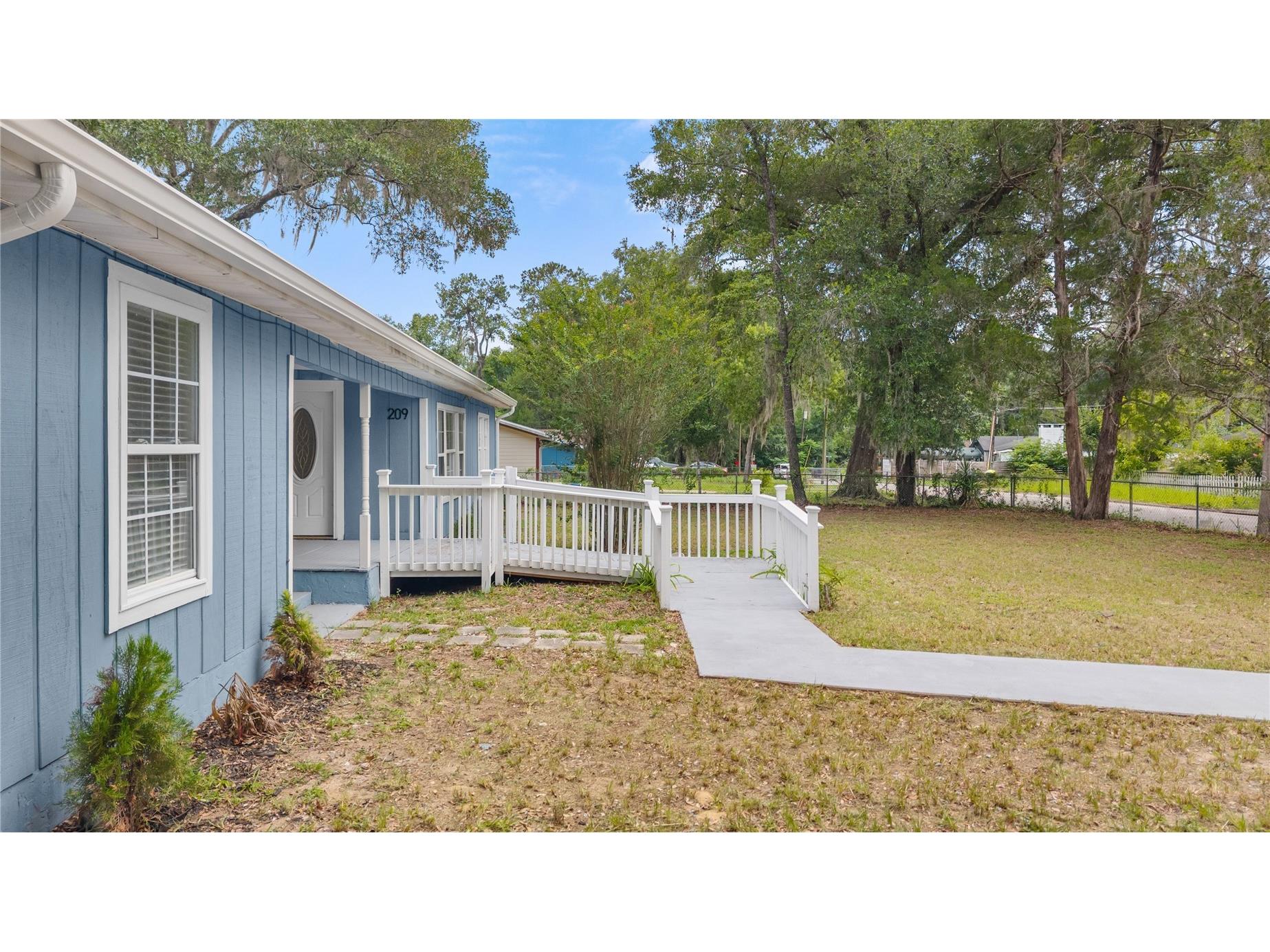 209 SE 47th Street Gainesville FL 32641 OM727539 image6