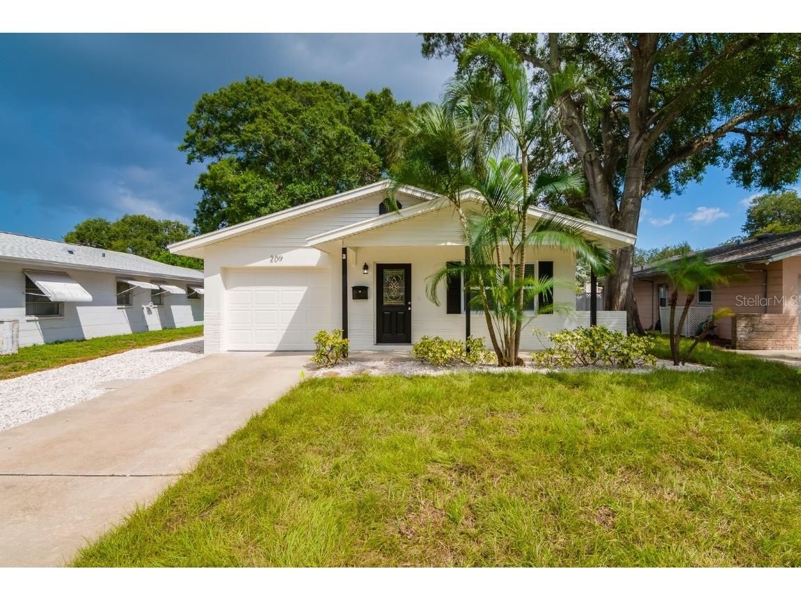209 SE Madison Circle N Saint Petersburg FL 33703 T3464412 image1