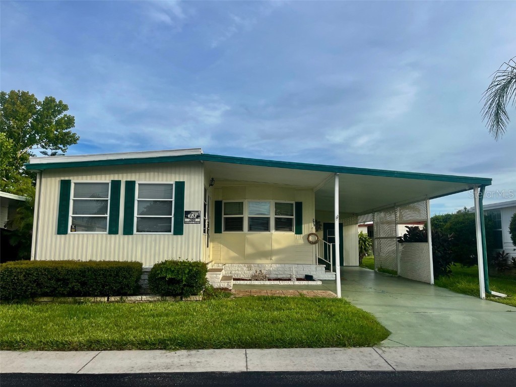 209 Seagull Drive Tarpon Springs FL 34689 TB8405470 image1