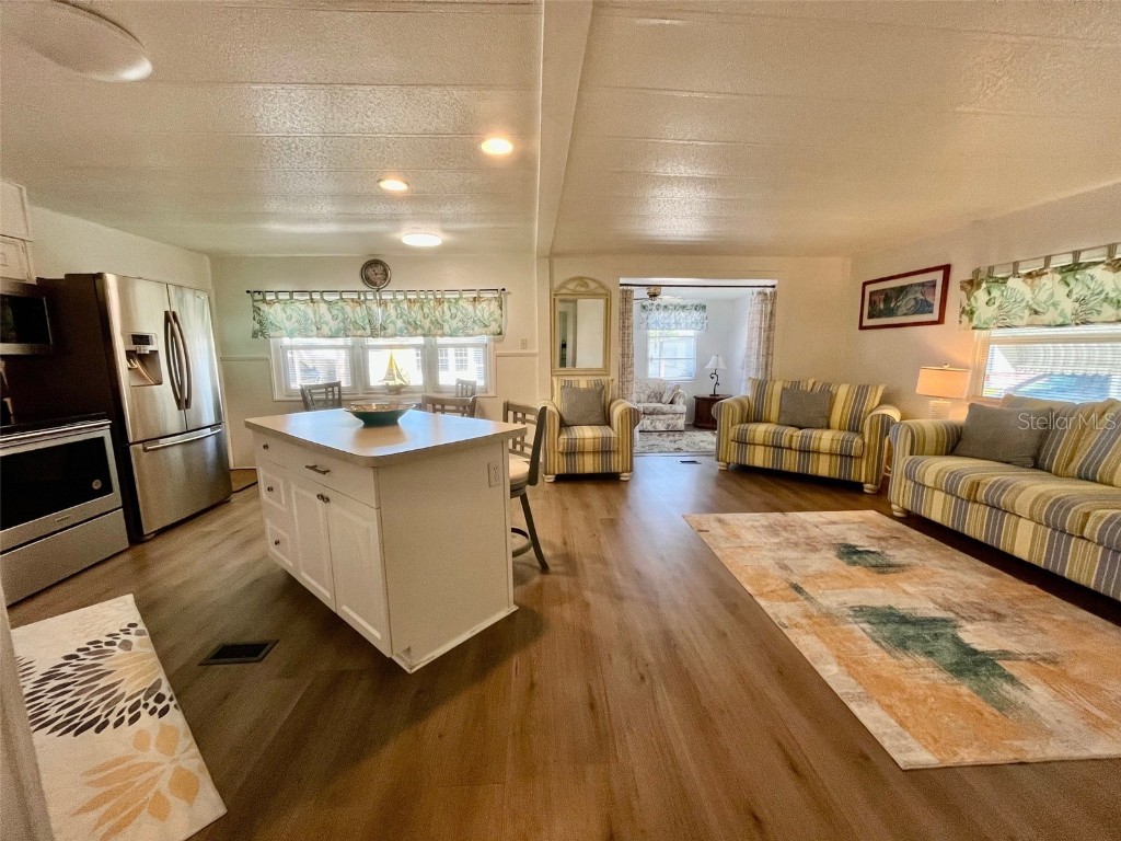 209 Seagull Drive Tarpon Springs FL 34689 TB8405470 image6