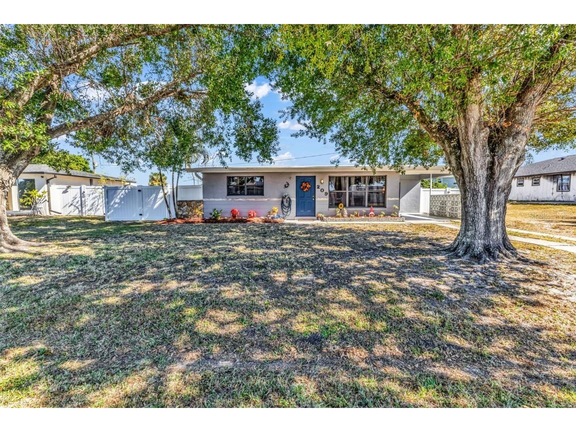 209 Seminole Boulevard NW Port Charlotte FL 33952 C7516185 image1