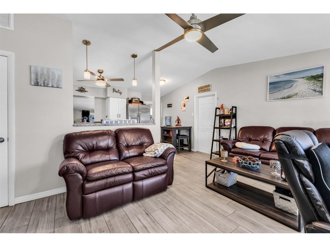 209 Seminole Boulevard NW Port Charlotte FL 33952 C7516185 image3