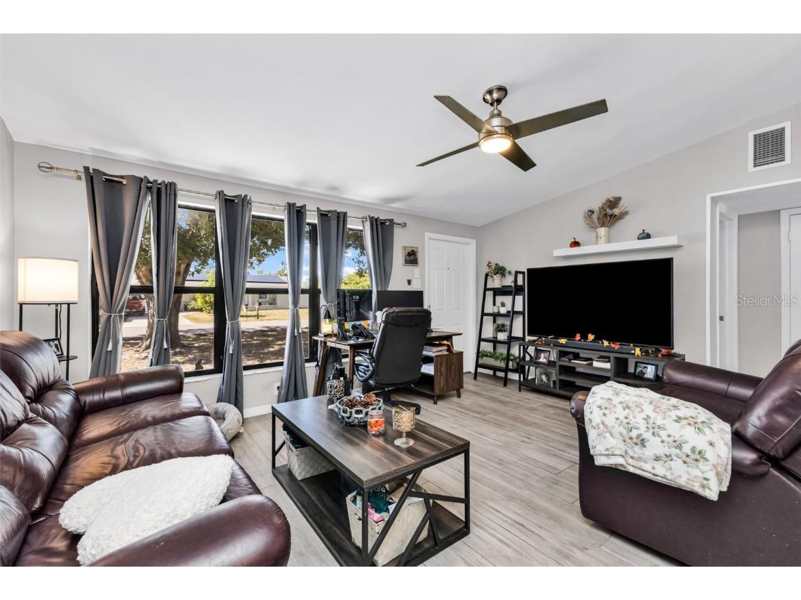 209 Seminole Boulevard NW Port Charlotte FL 33952 C7516185 image4