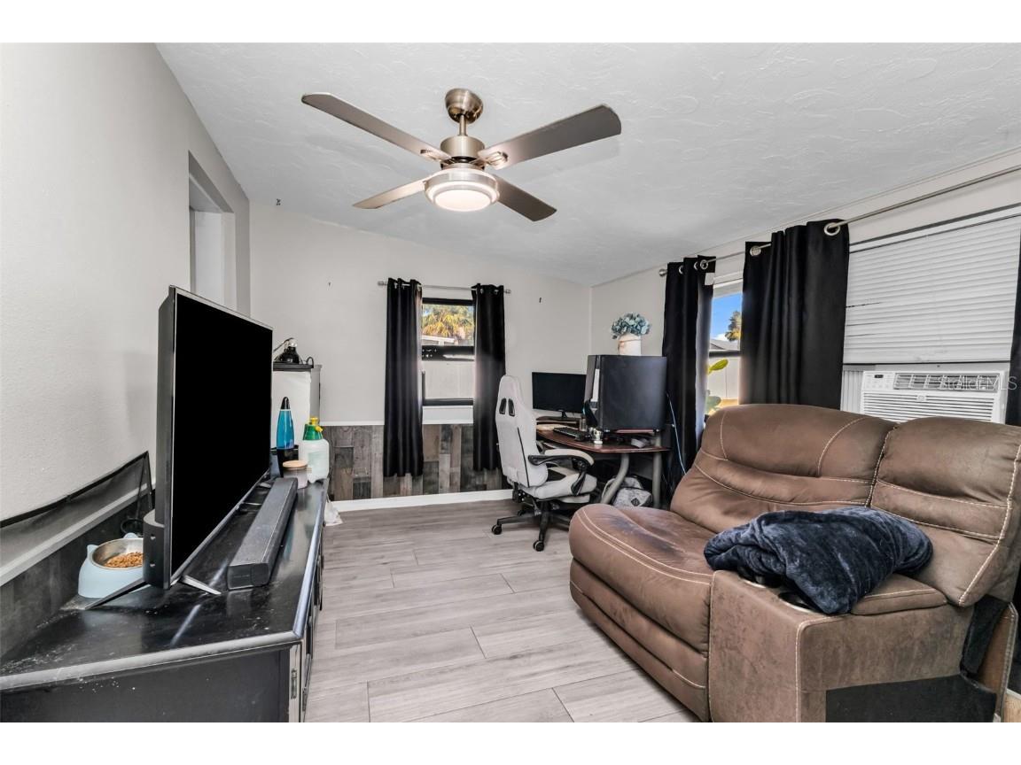 209 Seminole Boulevard NW Port Charlotte FL 33952 C7516185 image8