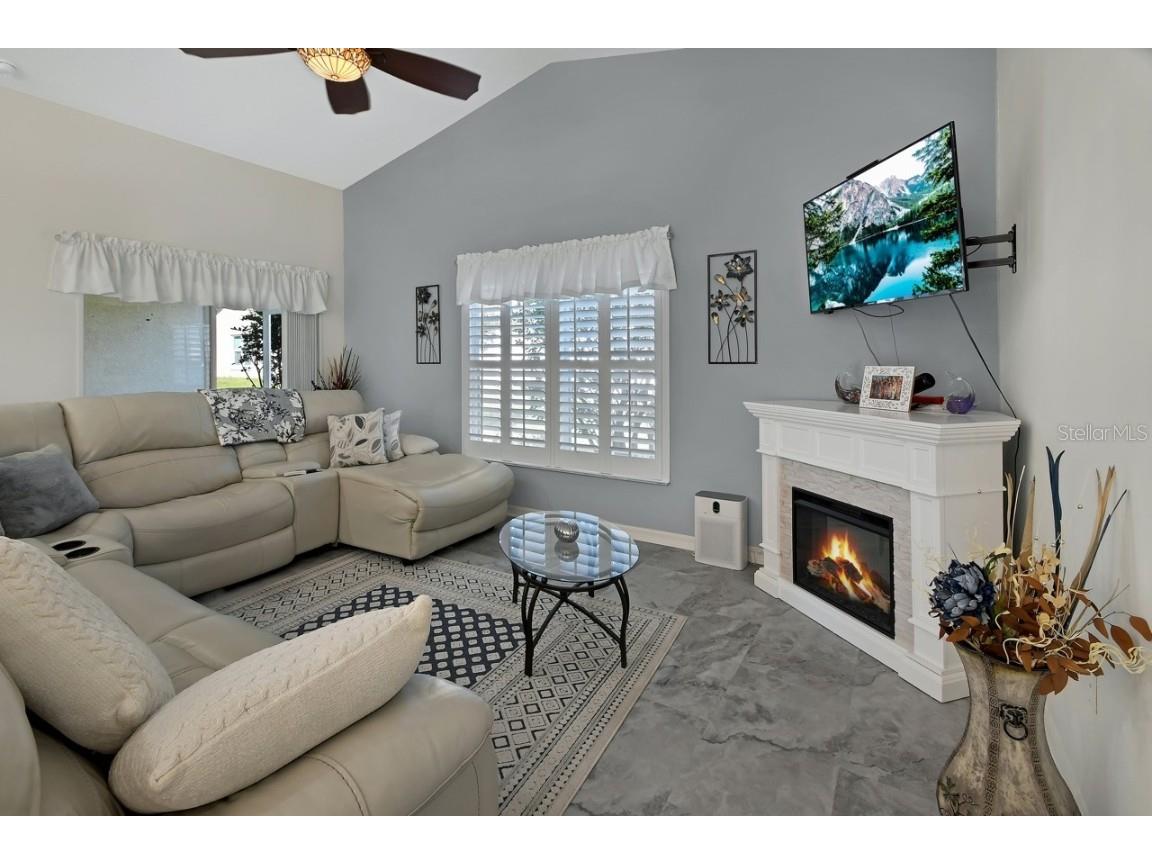 209 Shady Lane Drive #63 Deland FL 32724 V4945683 image3