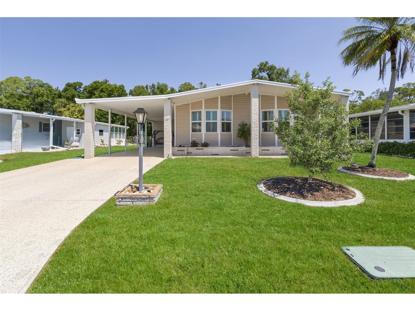 209 Vistoria Drive North Port FL 34287 TB8495553 image1