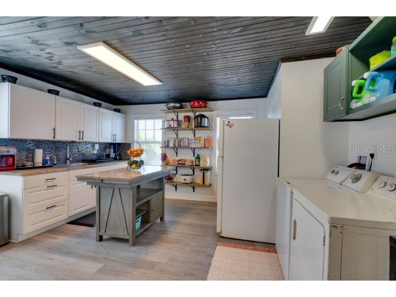 209 W Olympia Avenue Punta Gorda FL 33950 C7523334 image9