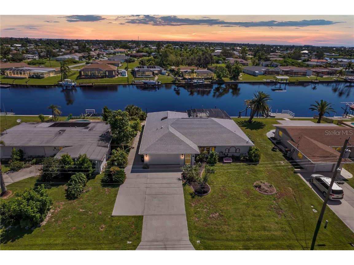 209 W Tarpon Boulevard NW Port Charlotte FL 33952 - TARPON WATERWAY C7479989 image1