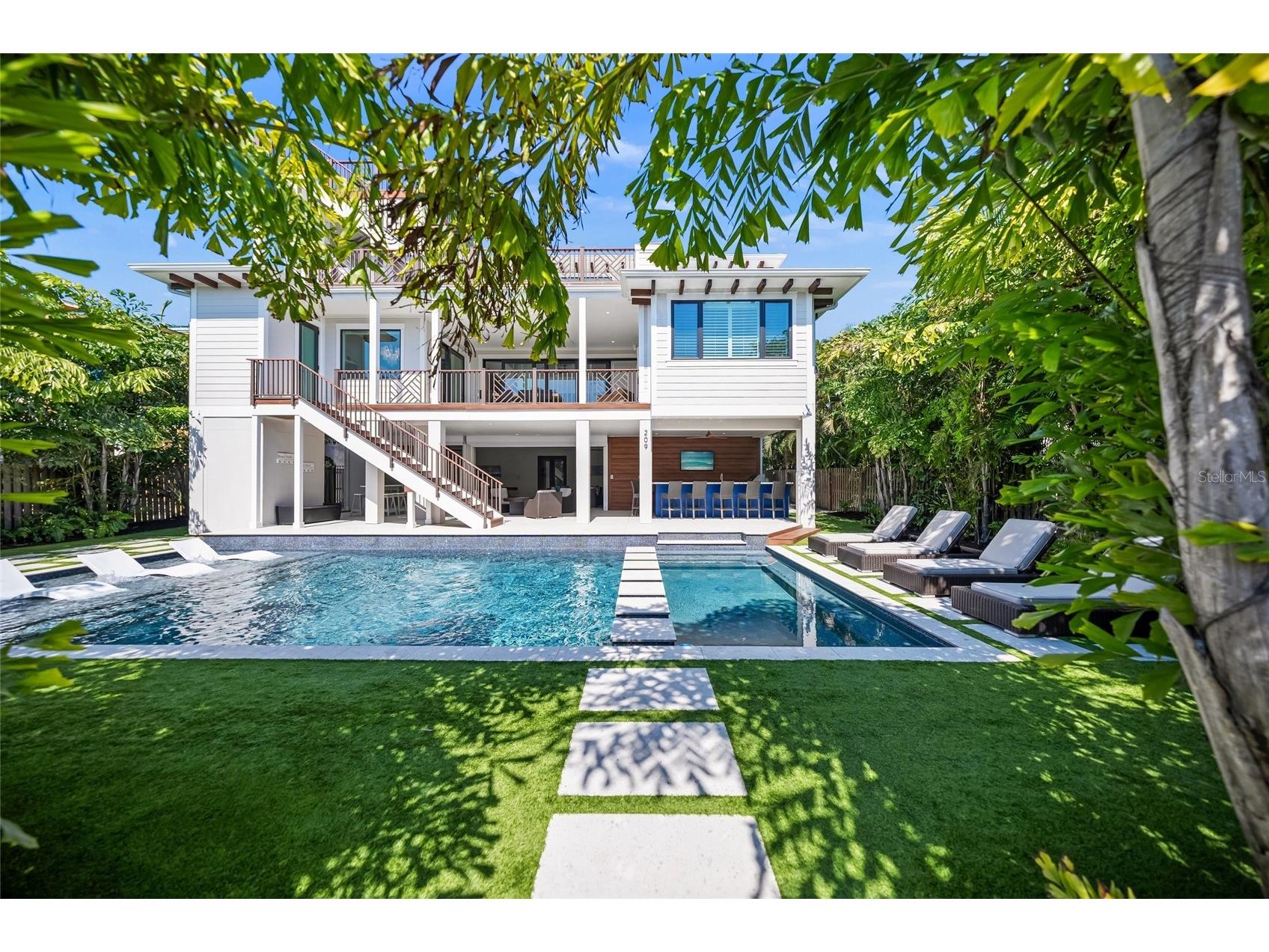 209 Willow Avenue Anna Maria FL 34216 A4688392 image2