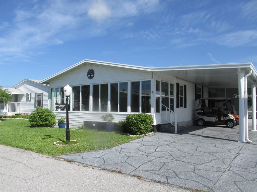 209 York Cottage Drive Haines City FL 33844 L4946206 image1