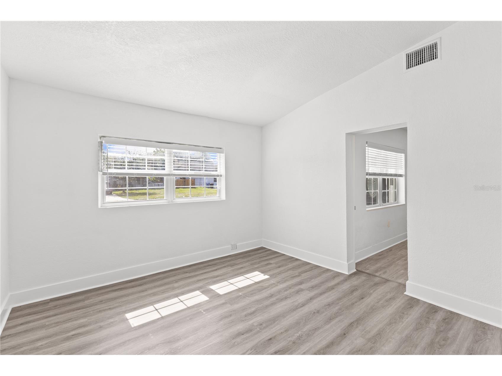 2090 75th Street N Saint Petersburg FL 33710 TB8515343 image21