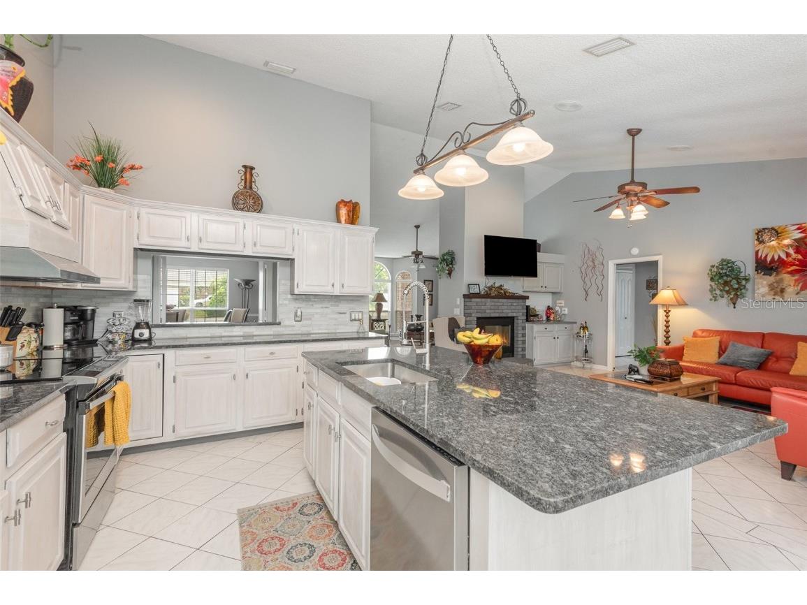 2090 Lakebreeze Way Deltona FL 32738 O6199881 image13