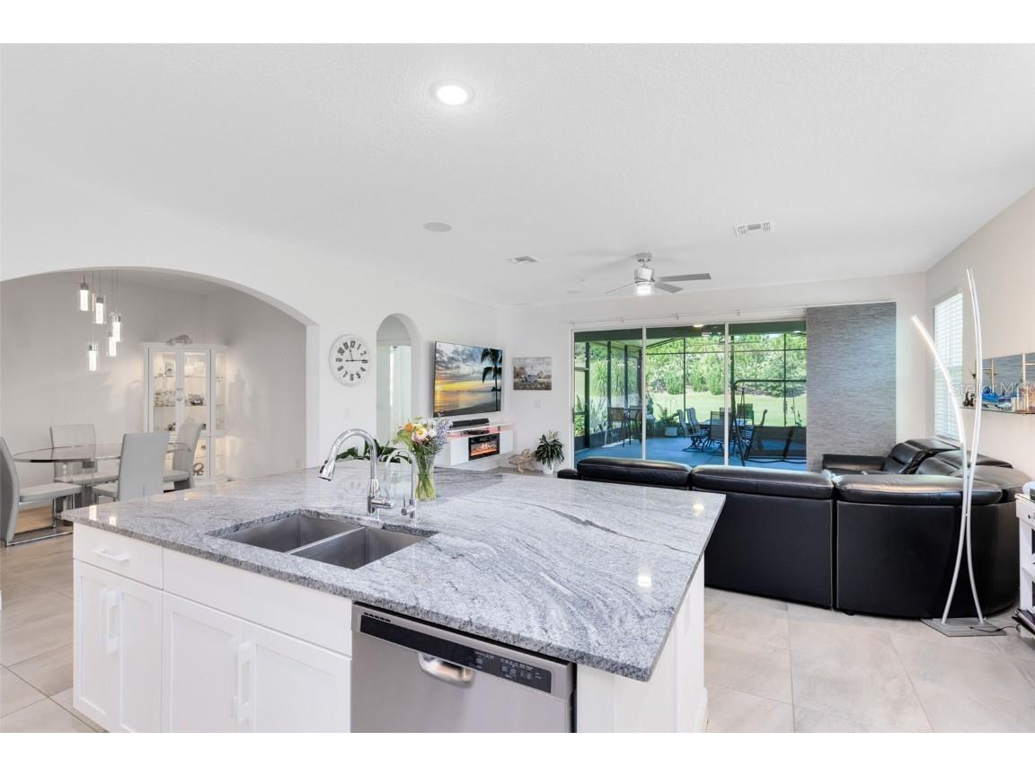 2090 Standing Rock Circle Oakland FL 34787 O6335263 image7