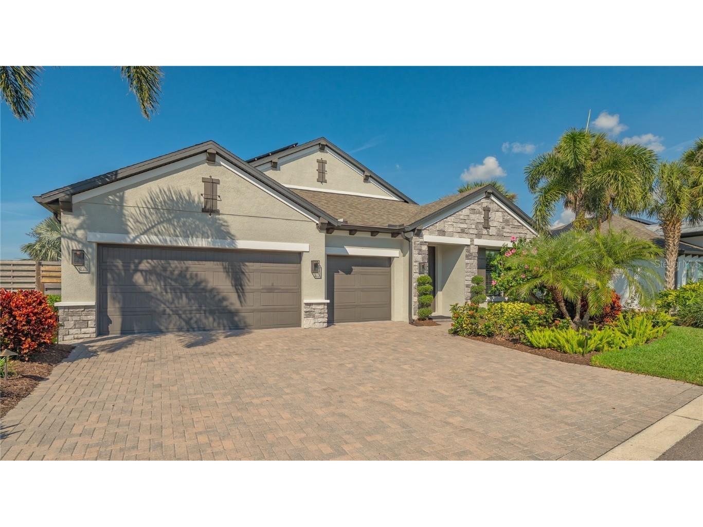 2090 Sylvan Lea Drive Sarasota FL 34240 A4637796 image1