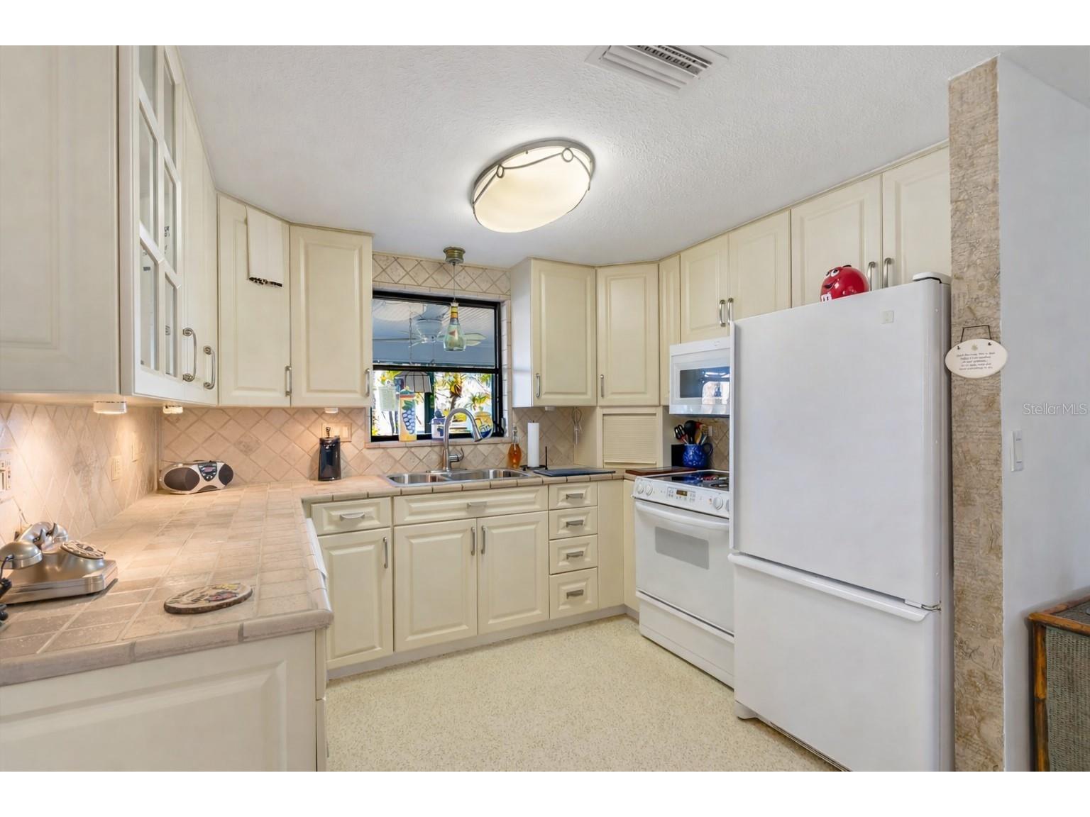 2091 Oyster Creek Drive Englewood FL 34224 D6145920 image10