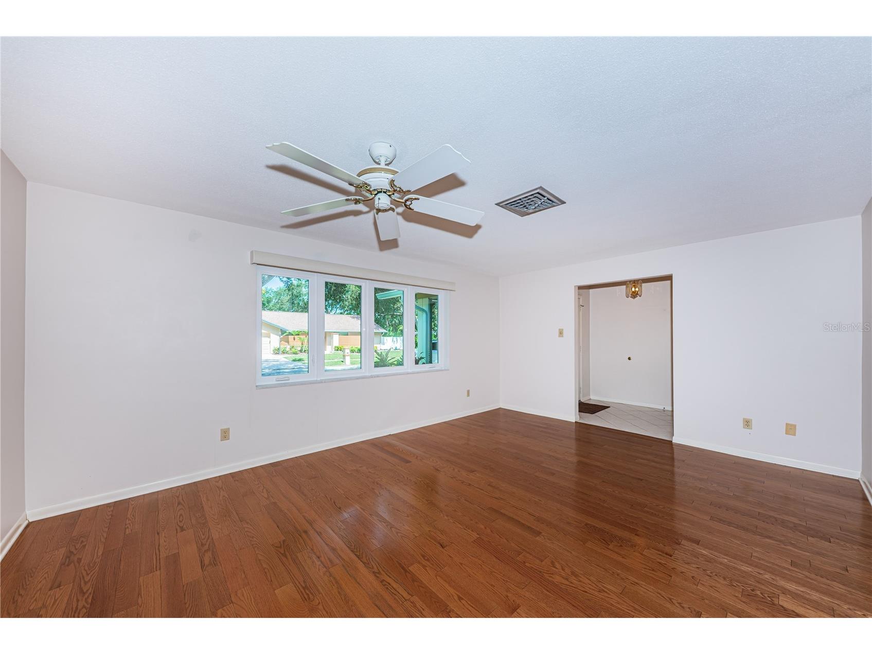 2093 Ashbury Drive Clearwater FL 33764 TB8516304 image18