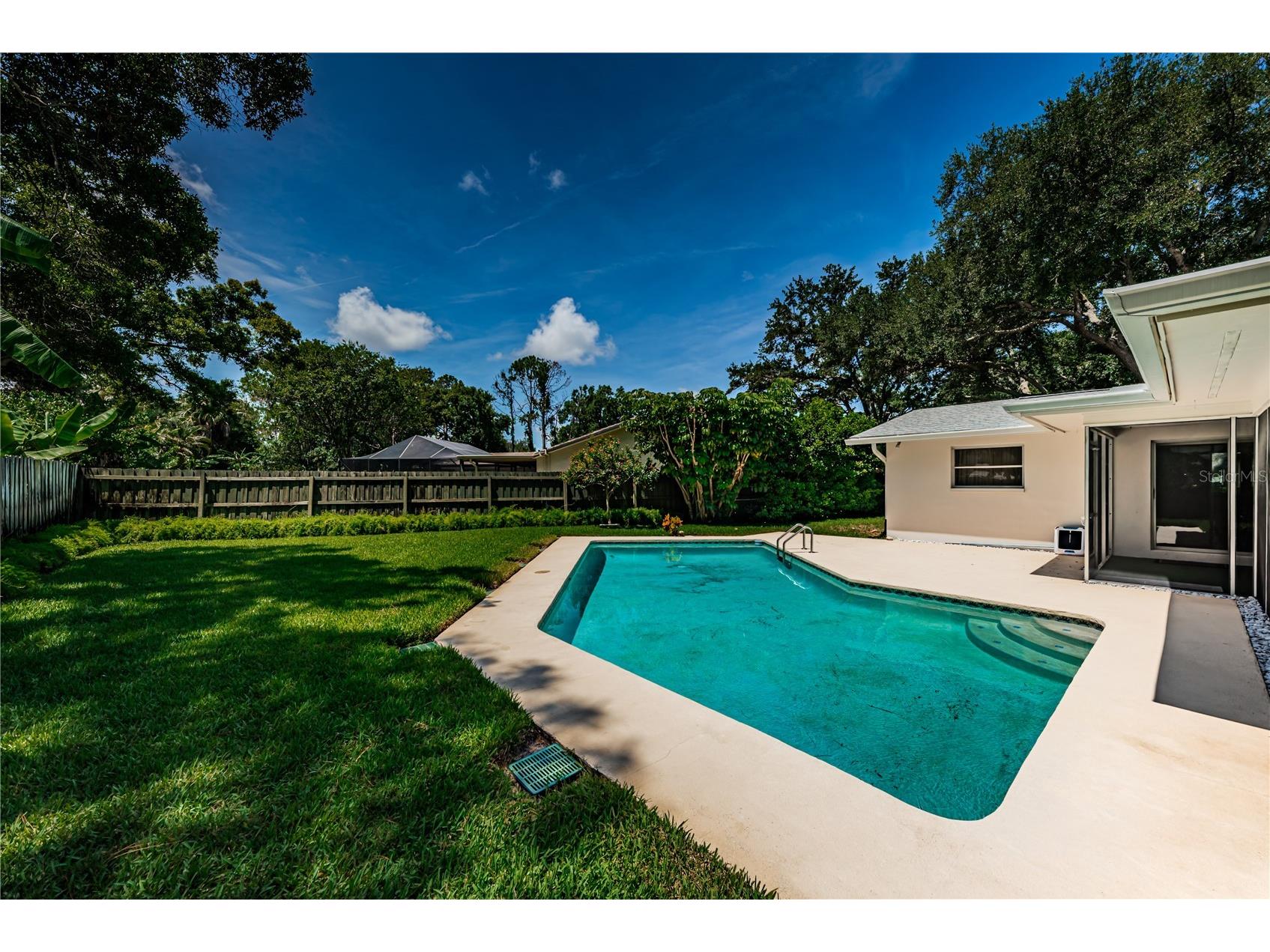 2093 Ashbury Drive Clearwater FL 33764 TB8516304 image2