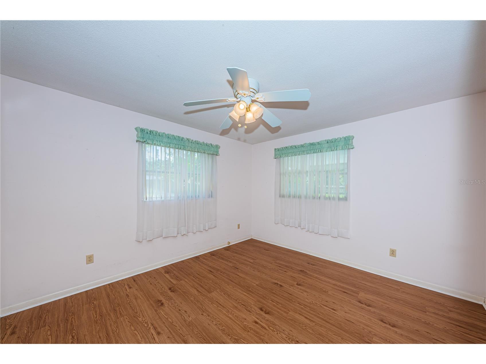 2093 Ashbury Drive Clearwater FL 33764 TB8516304 image26