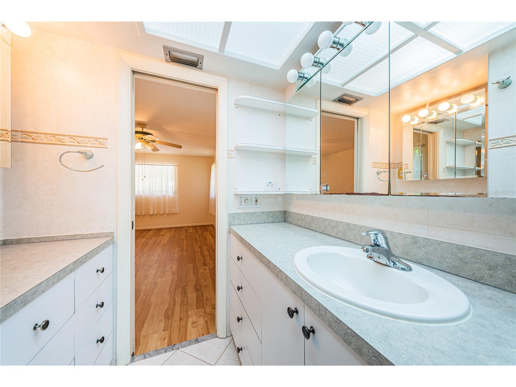 2093 Ashbury Drive Clearwater FL 33764 TB8516304 image7