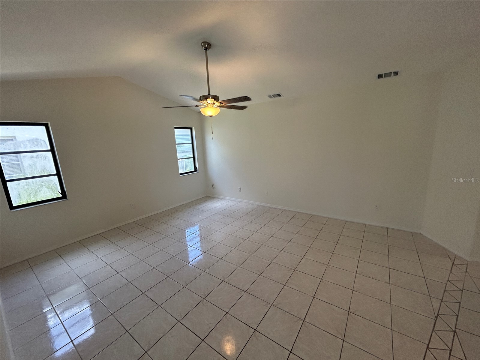 2093 Rio De Janeiro Avenue Punta Gorda FL 33983 C7528073 image3