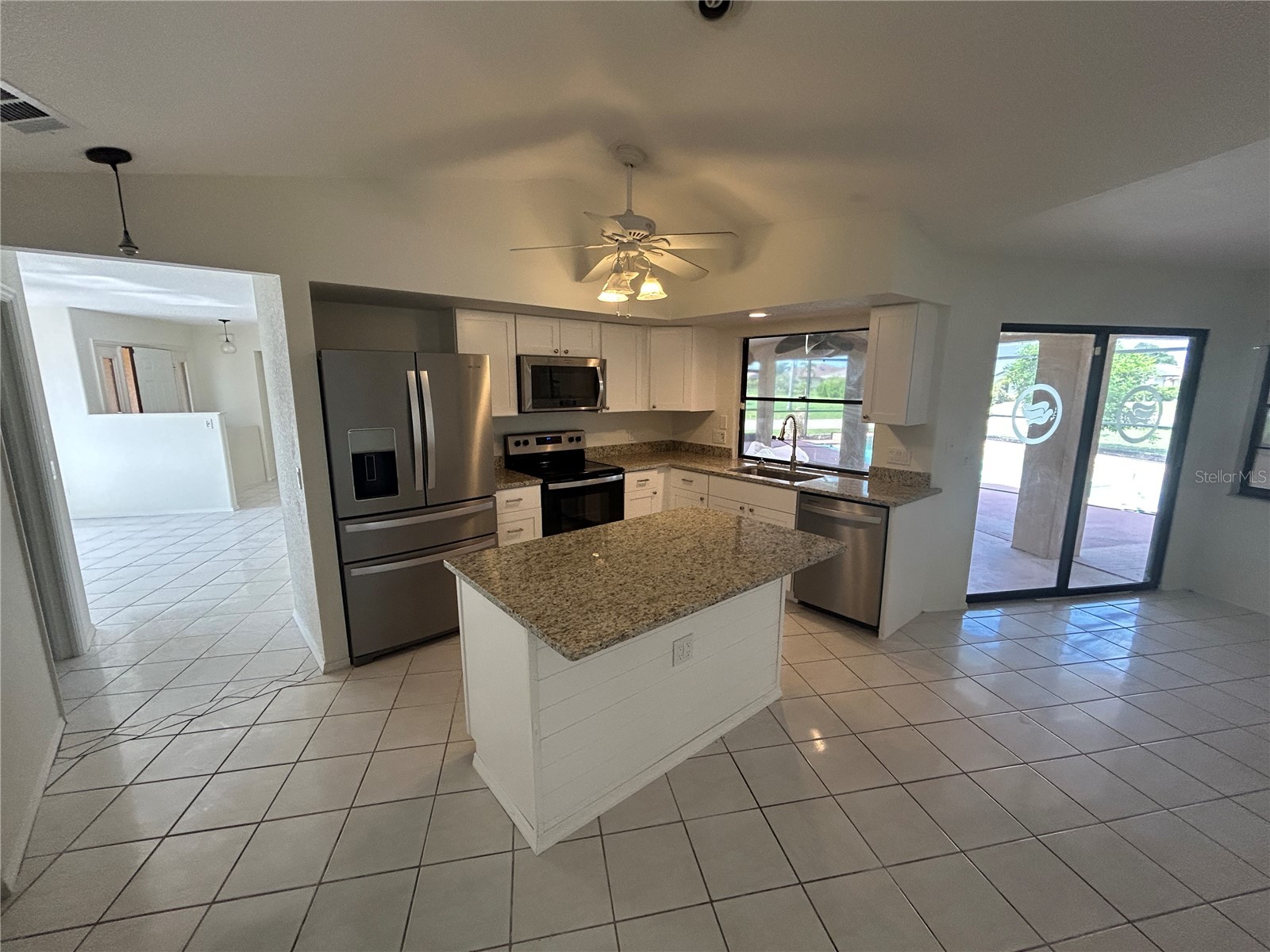 2093 Rio De Janeiro Avenue Punta Gorda FL 33983 C7528073 image4