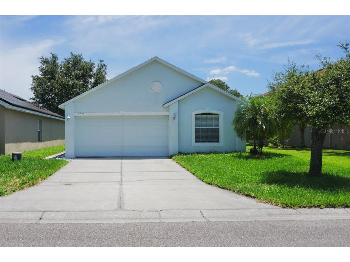 2093 Whispering Trails Boulevard Winter Haven FL 33884 P4926152 image1