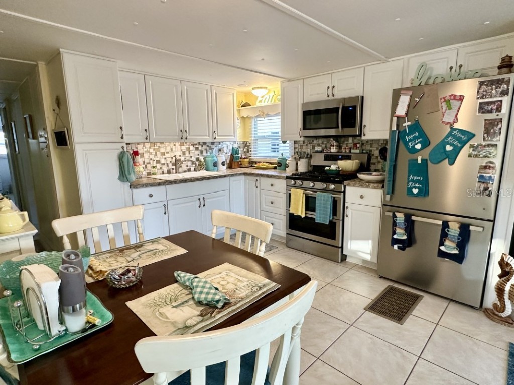 2094 Detroiter Street Sarasota FL 34231 A4647704 image4