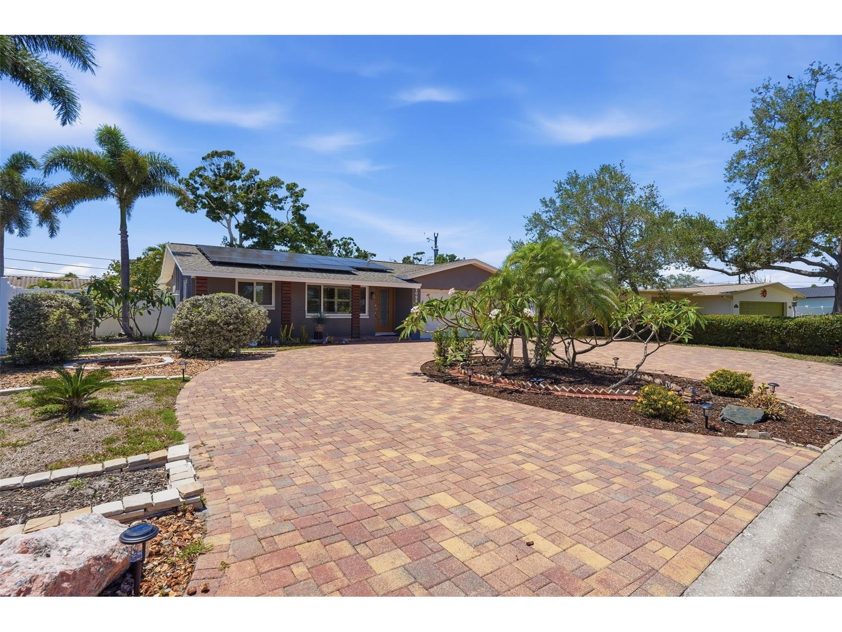 2095 Dolphin Boulevard S Saint Petersburg FL 33707 TB8508870 image34