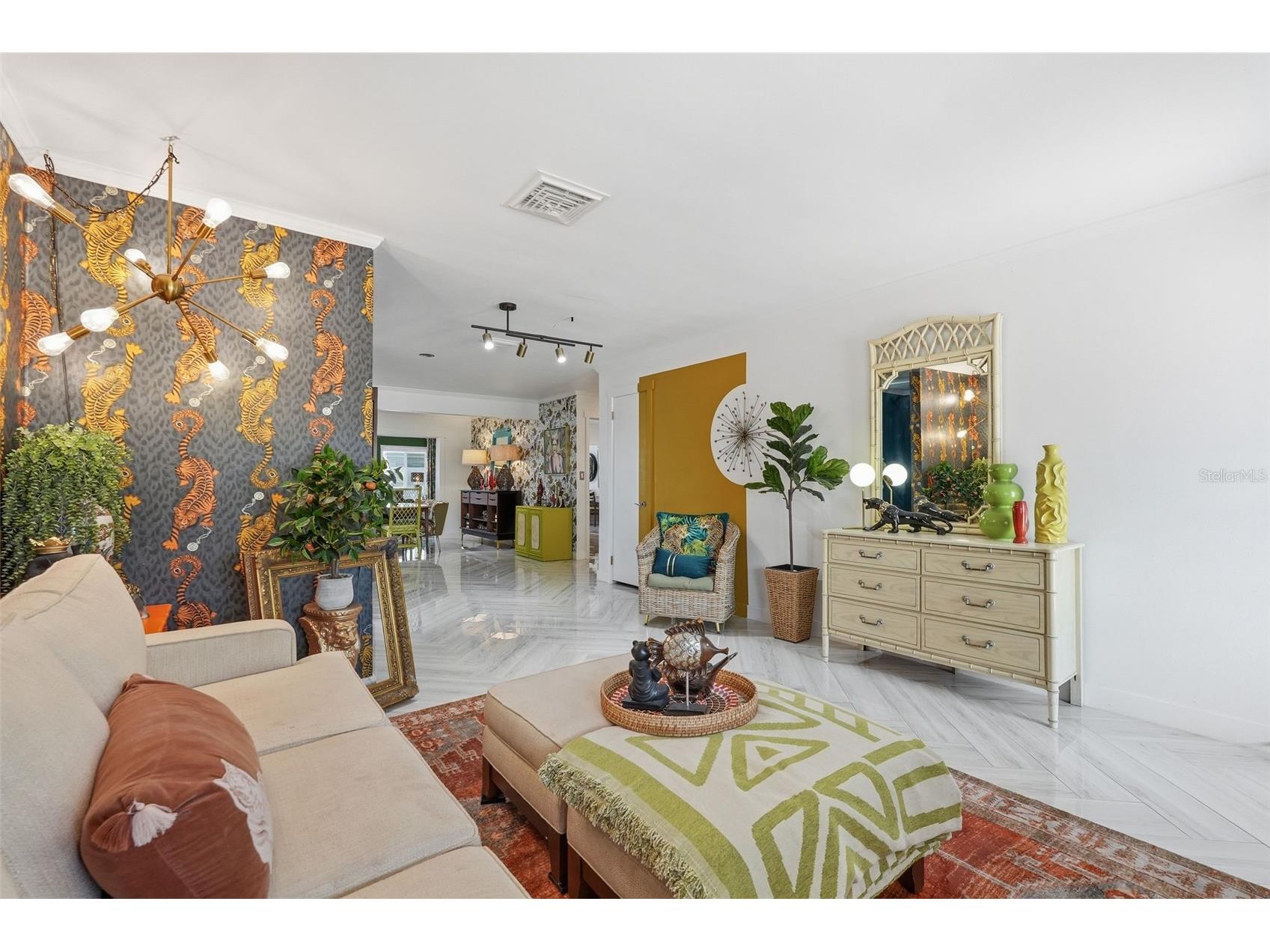 2095 Dolphin Boulevard S Saint Petersburg FL 33707 TB8508870 image6