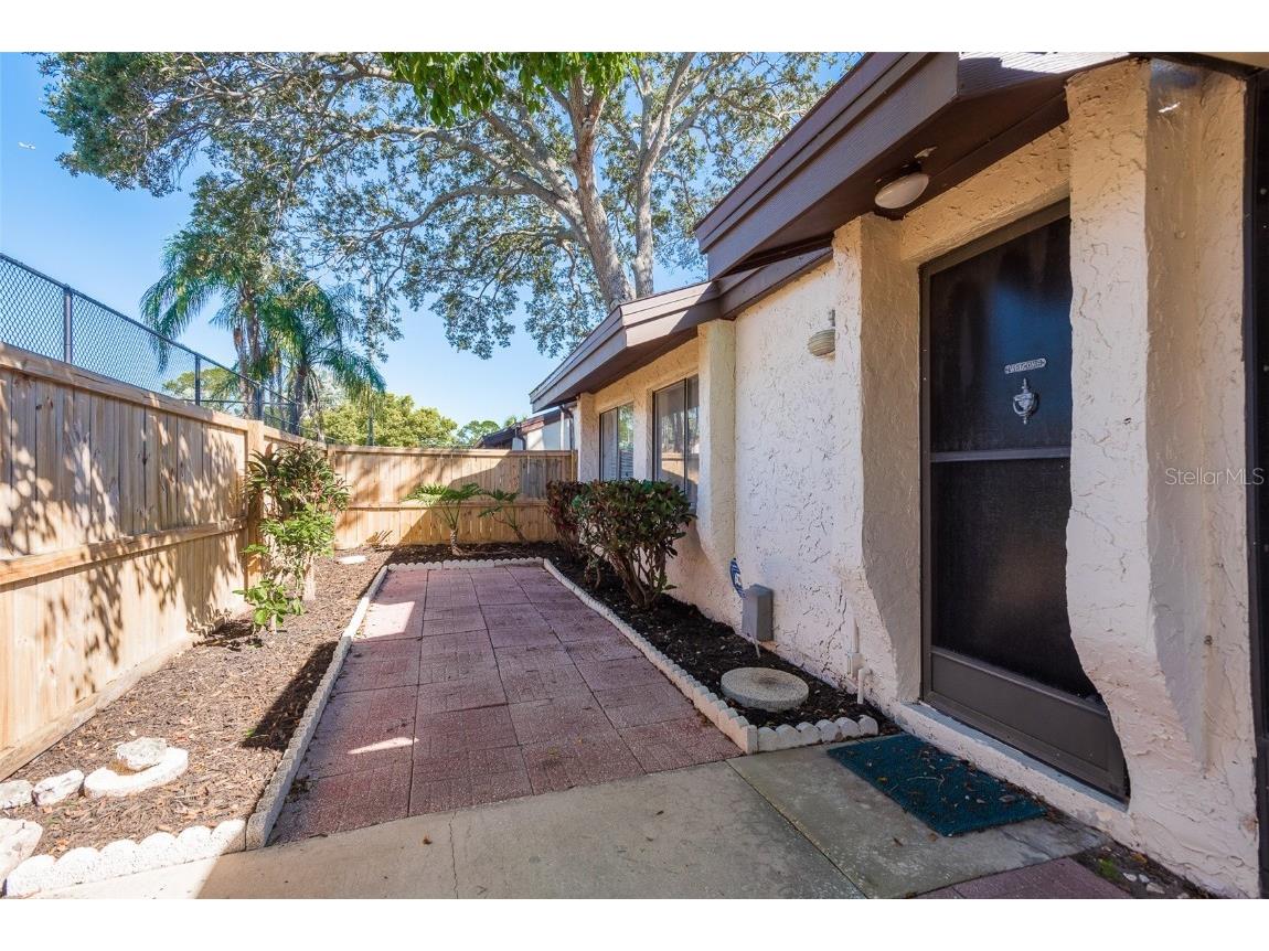 2095 Sunset Point Road #1601 Clearwater FL 33765 U8218097 image1