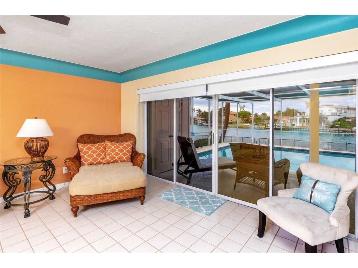 2096 Massachusetts Avenue NE Saint Petersburg FL 33703 - TAMPA BAY TB8392337 image10