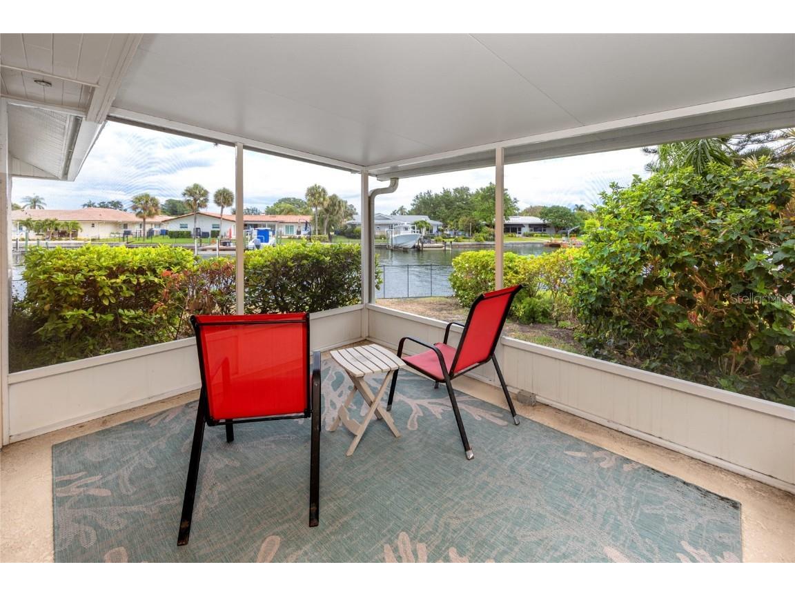 2096 Massachusetts Avenue NE Saint Petersburg FL 33703 - TAMPA BAY TB8392337 image32