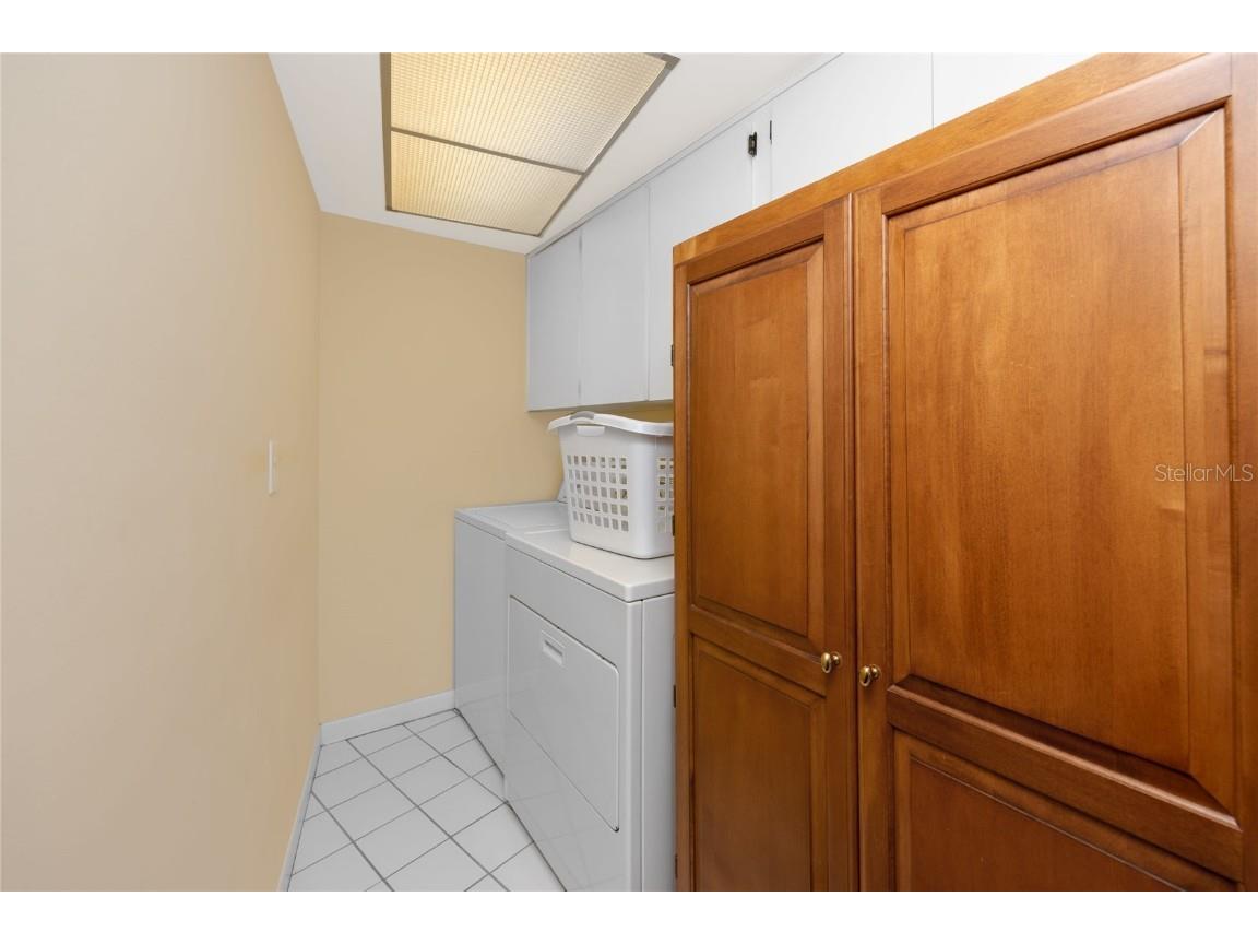 2096 Massachusetts Avenue NE Saint Petersburg FL 33703 - TAMPA BAY TB8392337 image38