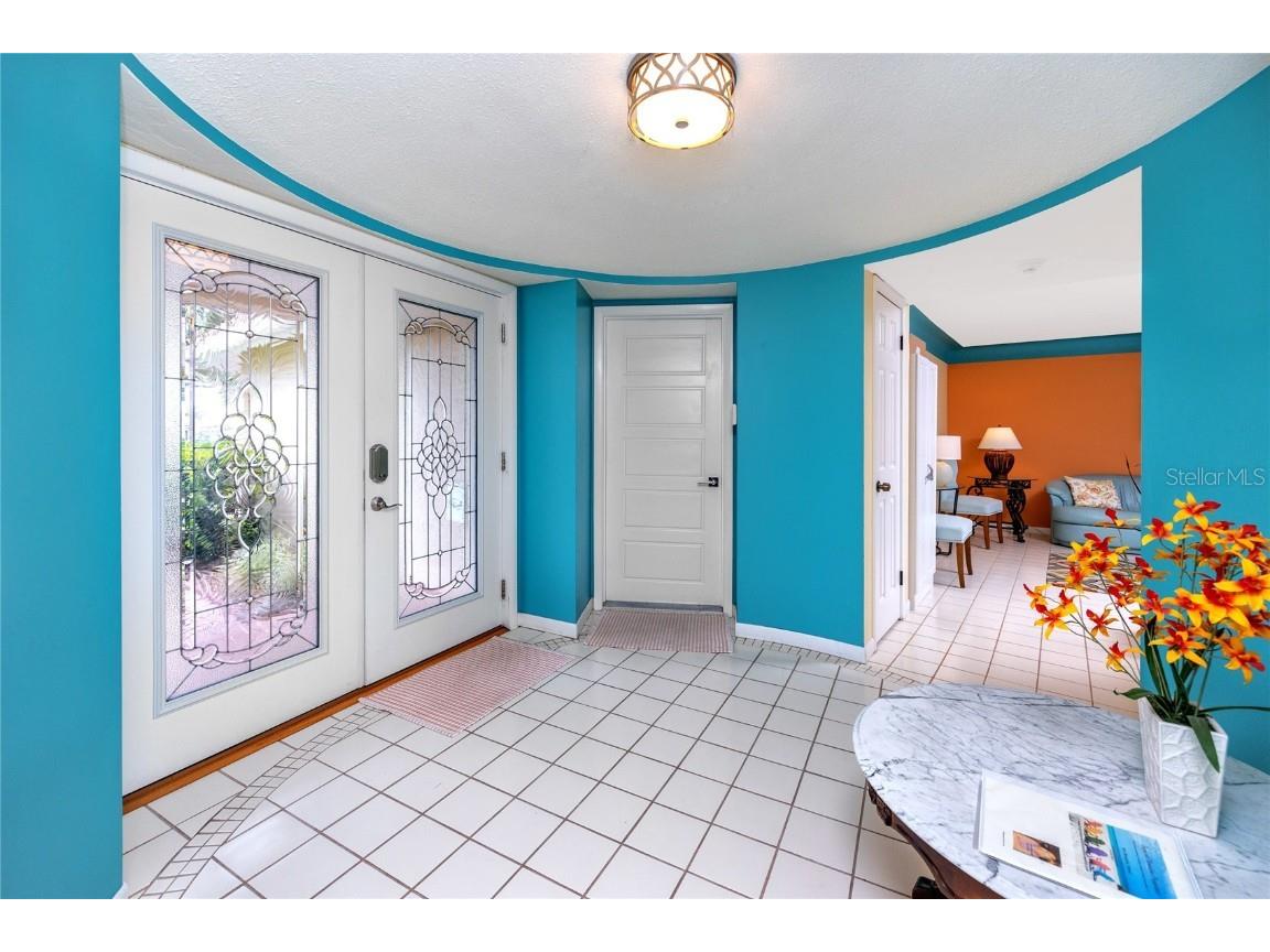 2096 Massachusetts Avenue NE Saint Petersburg FL 33703 - TAMPA BAY TB8392337 image7