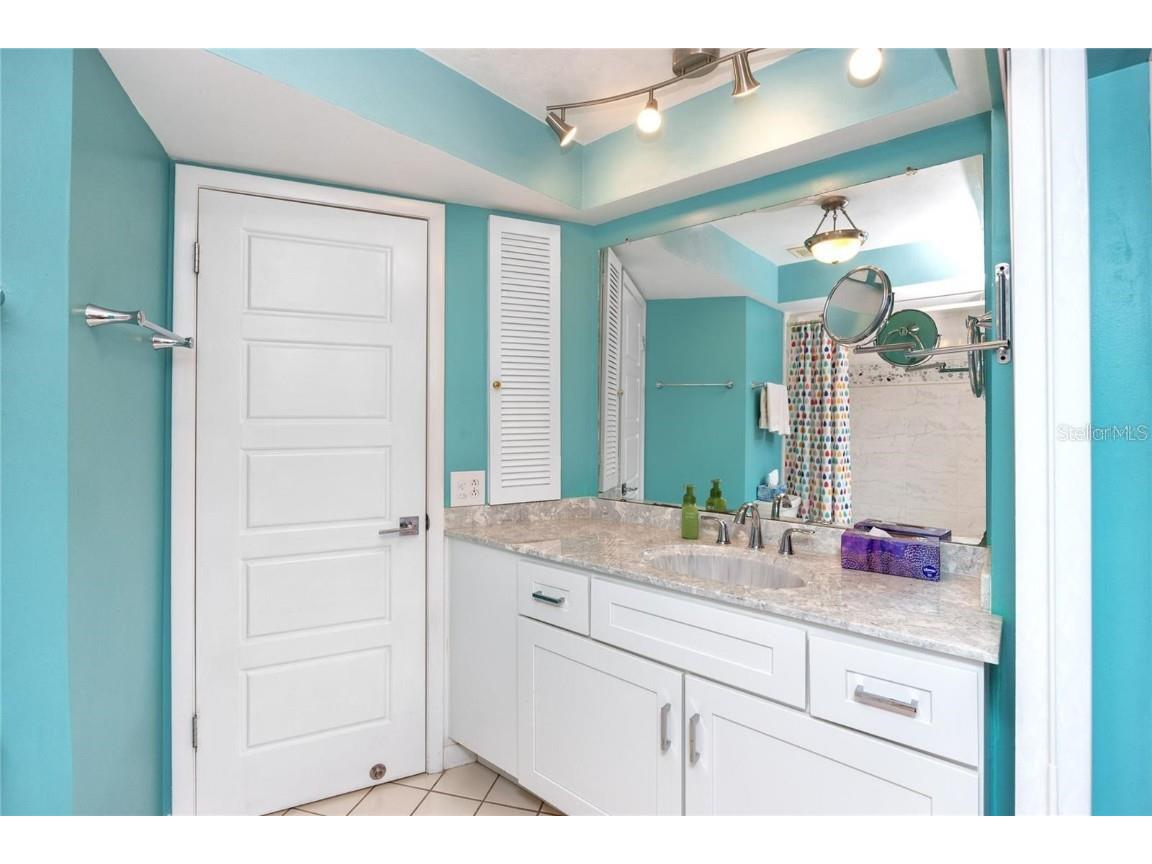 2096 Massachusetts Avenue NE Saint Petersburg FL 33703 - TAMPA BAY TB8405990 image31